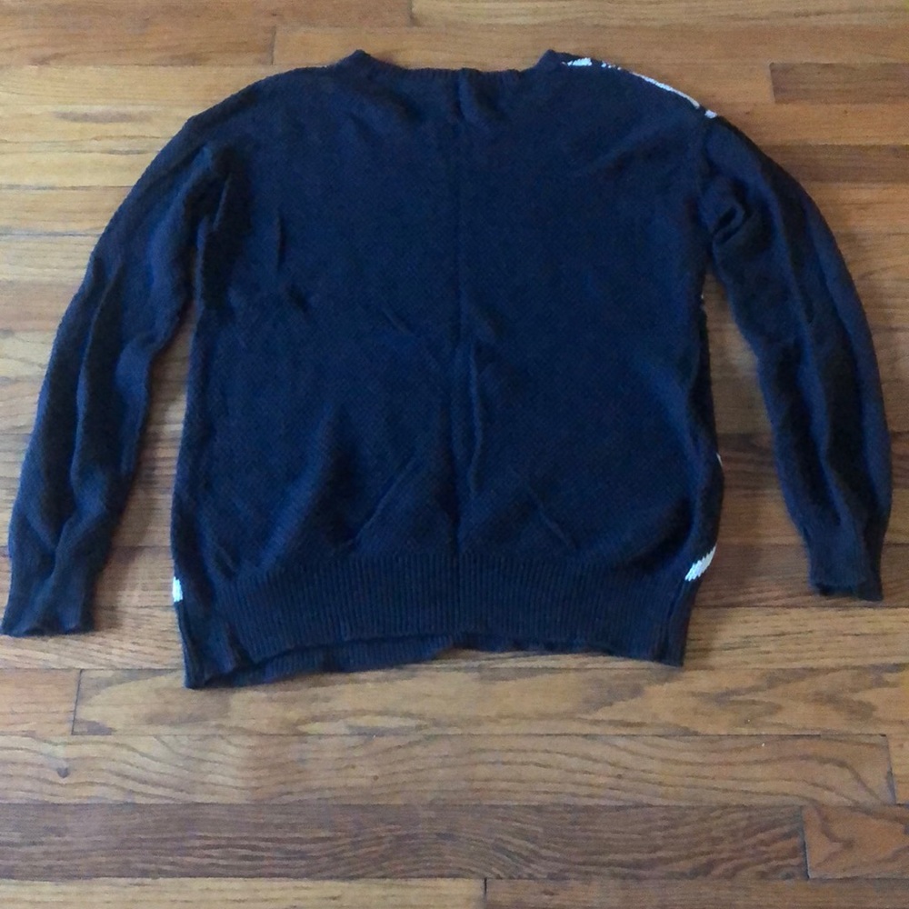 Geometric Sweater - Picture 3 of 3